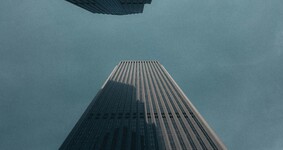 «КоммерсантЪ»: <br>Рынок M&A остаётся под давлением негативных факторов. Комментарий Антона Левдонского