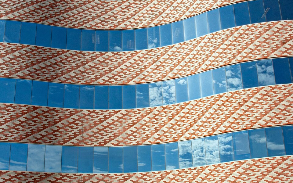 Необоснованное распределение рекламных расходов группы на одну компанию