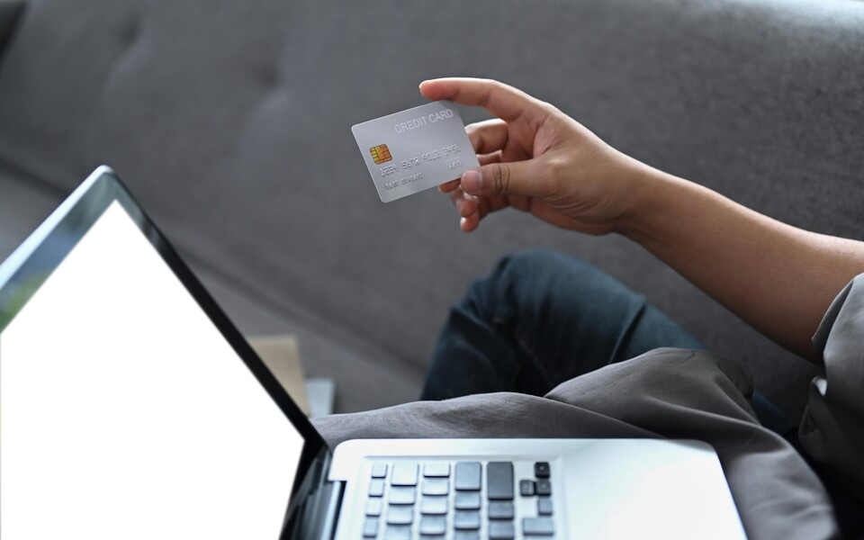 Организация перехода с внутренней функции на аутсорсинг для производителя пластиковых карт